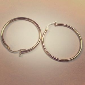 10 K gold hoop earrings